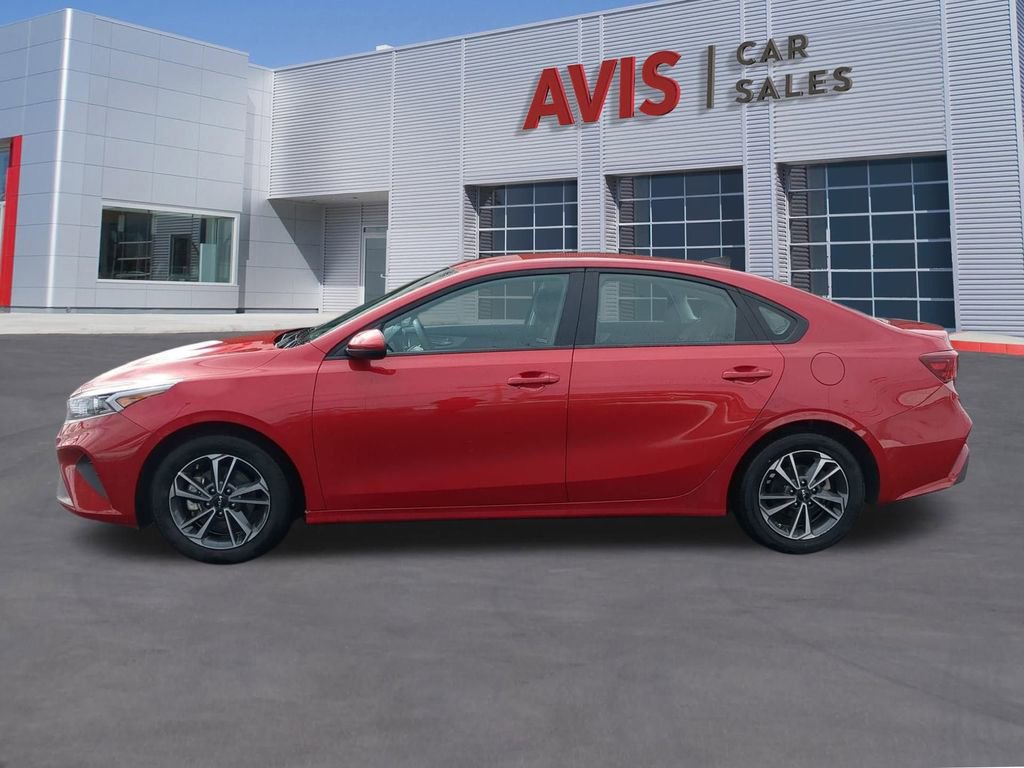 Used 2024 Kia Forte LXS image 2