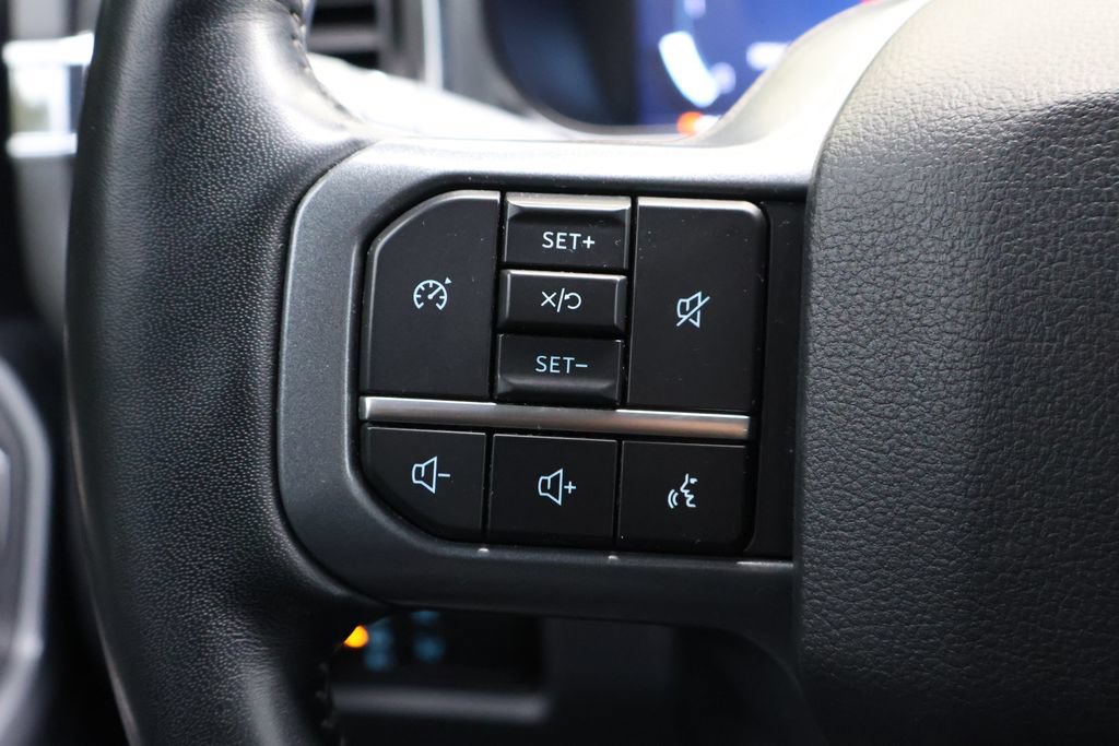 Used 2023 Ford F250 Lariat w/ Sport Appearance Package AWD/4WD image 36