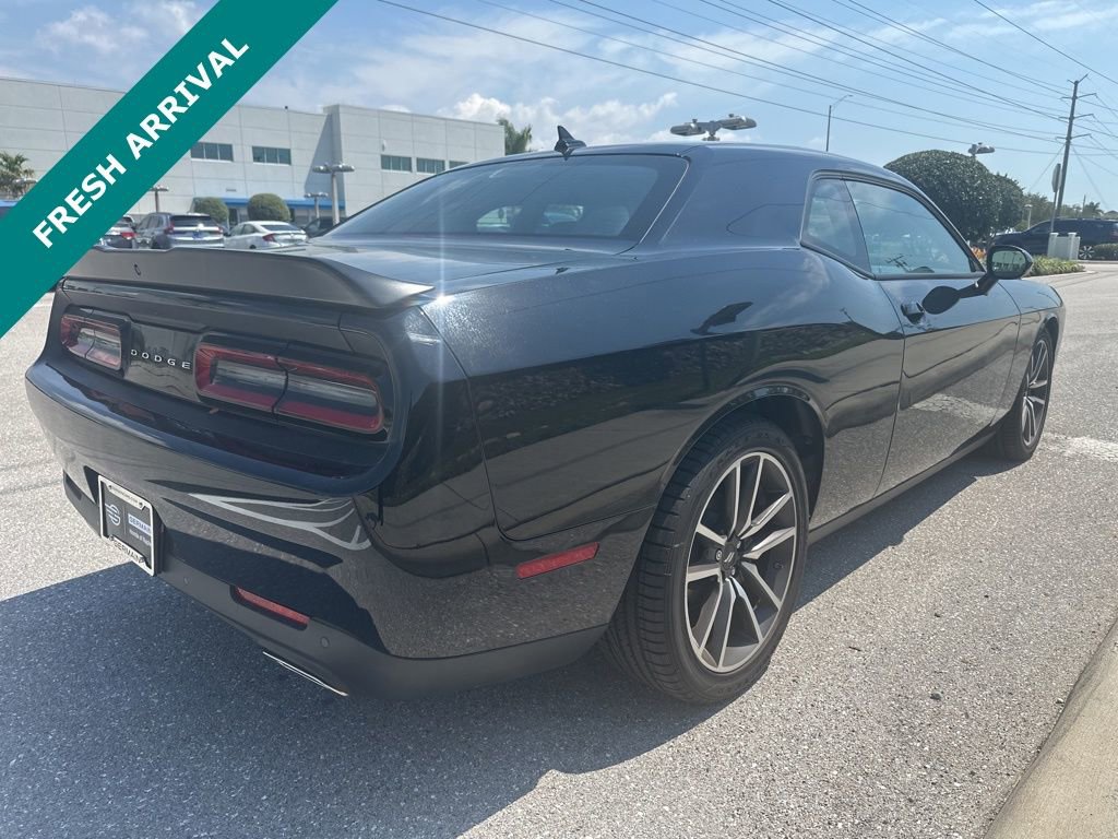 Used 2023 Dodge Challenger GT w/ Plus Package image 7