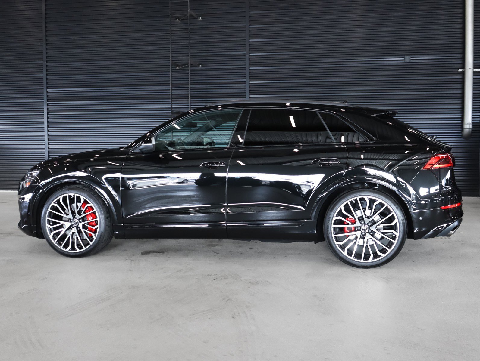 New 2026 Audi SQ8 Premium Plus image 14