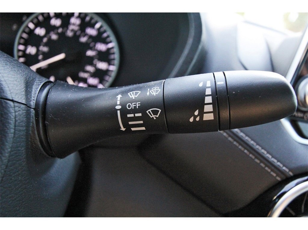 Used 2025 Nissan Sentra SV w/ All-Weather Package image 18