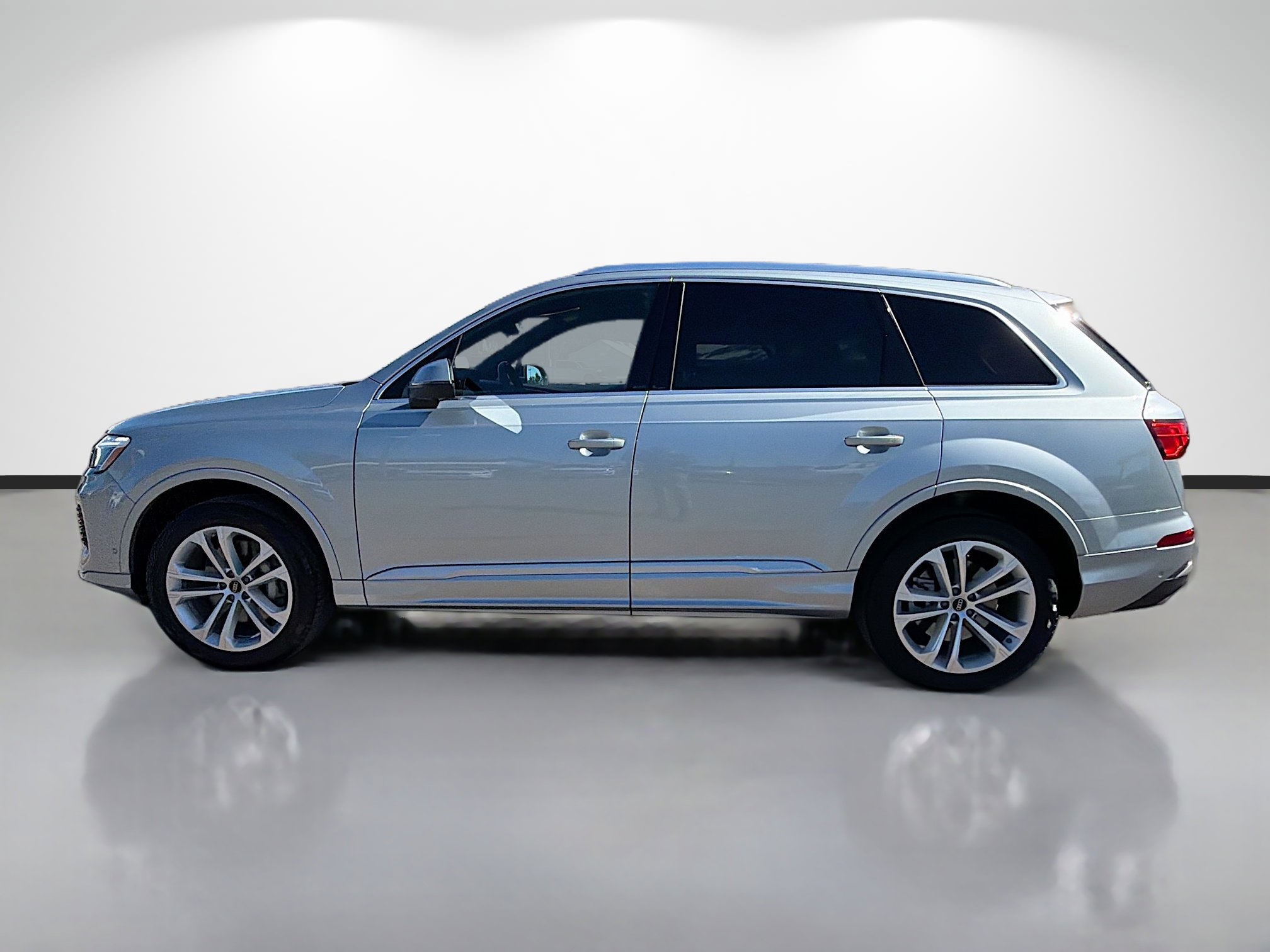 Used 2025 Audi Q7 3.0T Premium Plus image 6