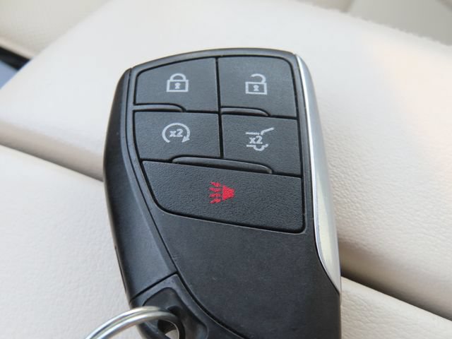 Used 2021 Buick Envision Essence w/ Technology Package I AWD/4WD image 39