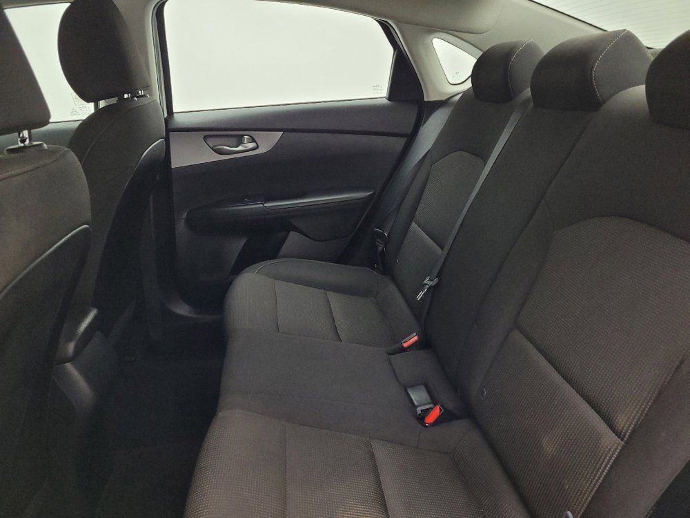 Used 2019 Kia Forte LXS FWD image 18