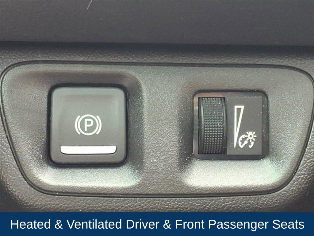 Used 2023 GMC Acadia SLT w/ Elevation Edition image 19