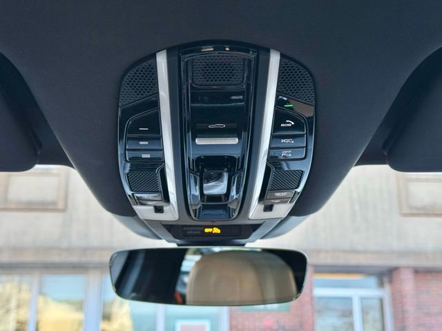 Used 2019 Porsche Cayenne E-Hybrid image 36