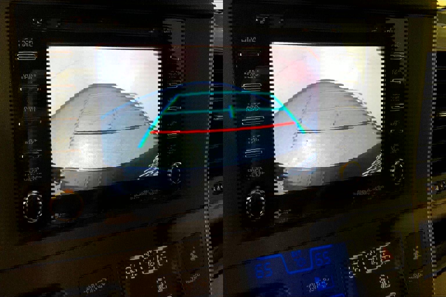 Used 2020 Toyota Sienna XLE image 21