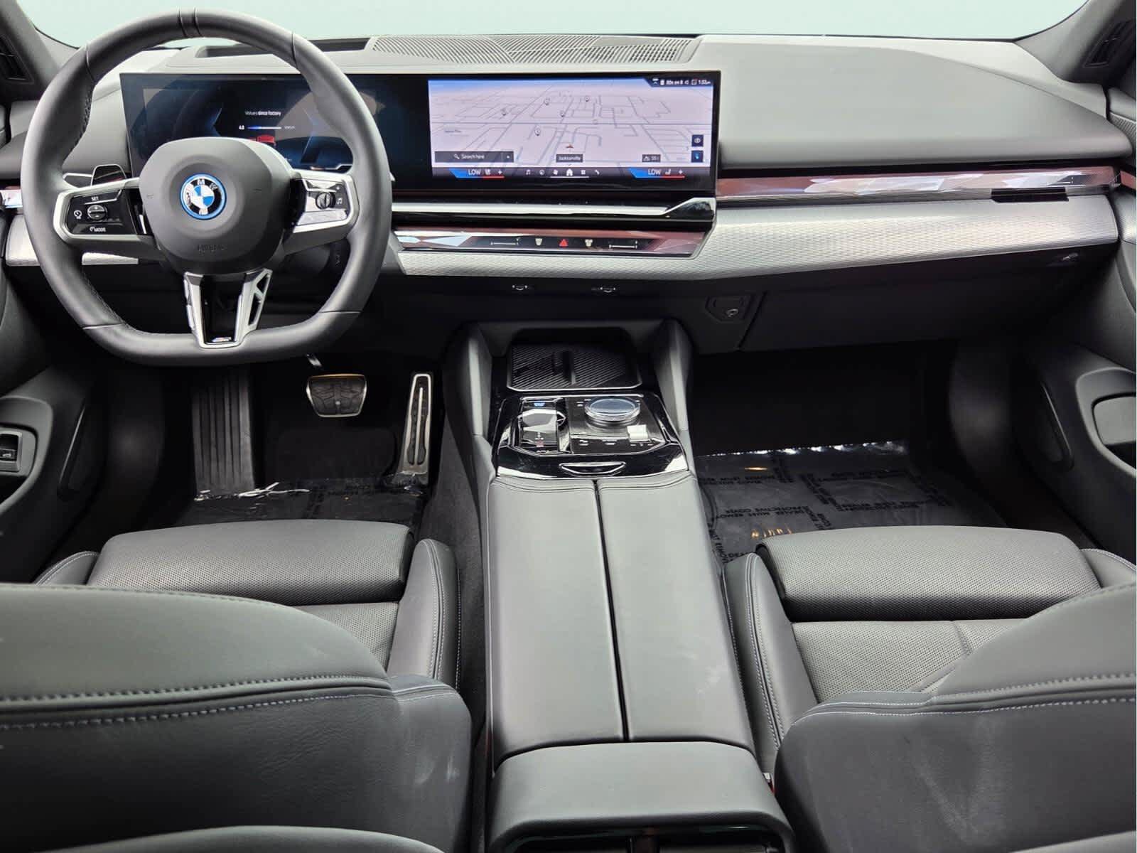 Certified 2026 BMW i5 eDrive40 w/ M Sport Package AWD/4WD image 13