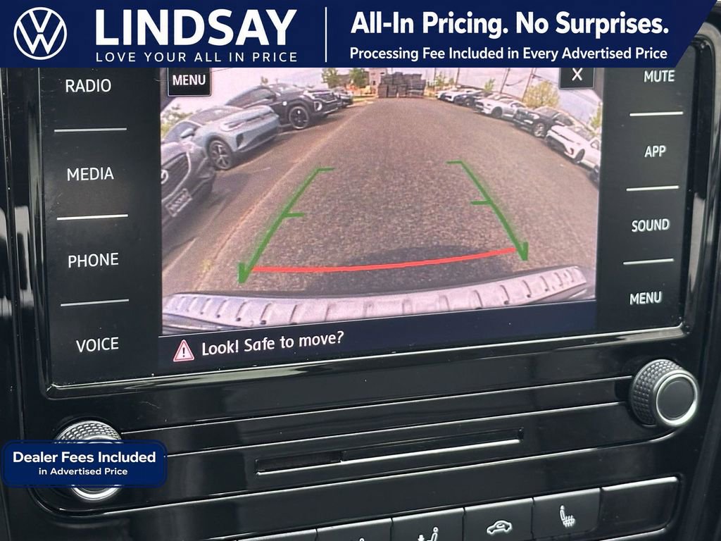 Used 2021 Volkswagen Passat 2.0T SE FWD image 17