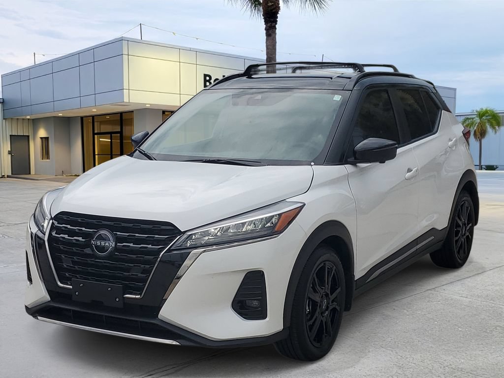 Certified 2024 Nissan Kicks SR w/ SR Premium Package FWD image 1