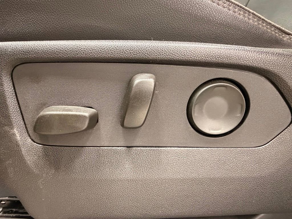 Used 2023 Chevrolet Tahoe High Country image 29