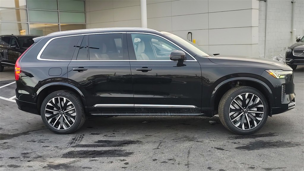 New 2026 Volvo XC90 B5 Plus image 2