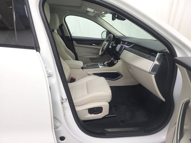 Used 2023 Jaguar F-PACE S AWD/4WD image 2