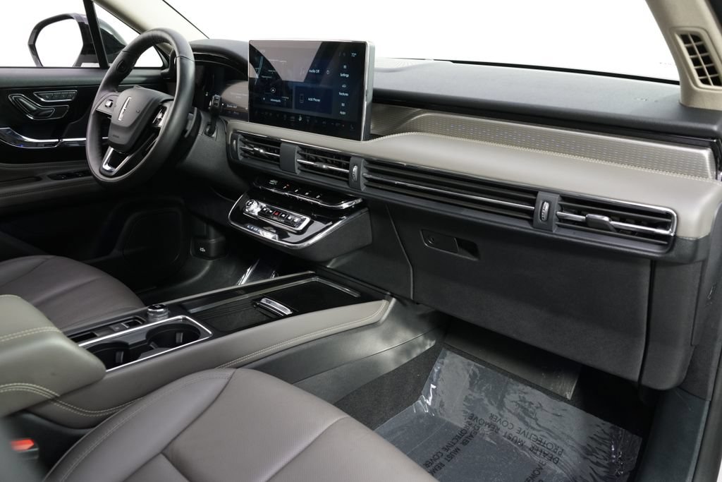 New 2026 Lincoln Corsair Reserve w/ Jet Appearance Package AWD/4WD image 15