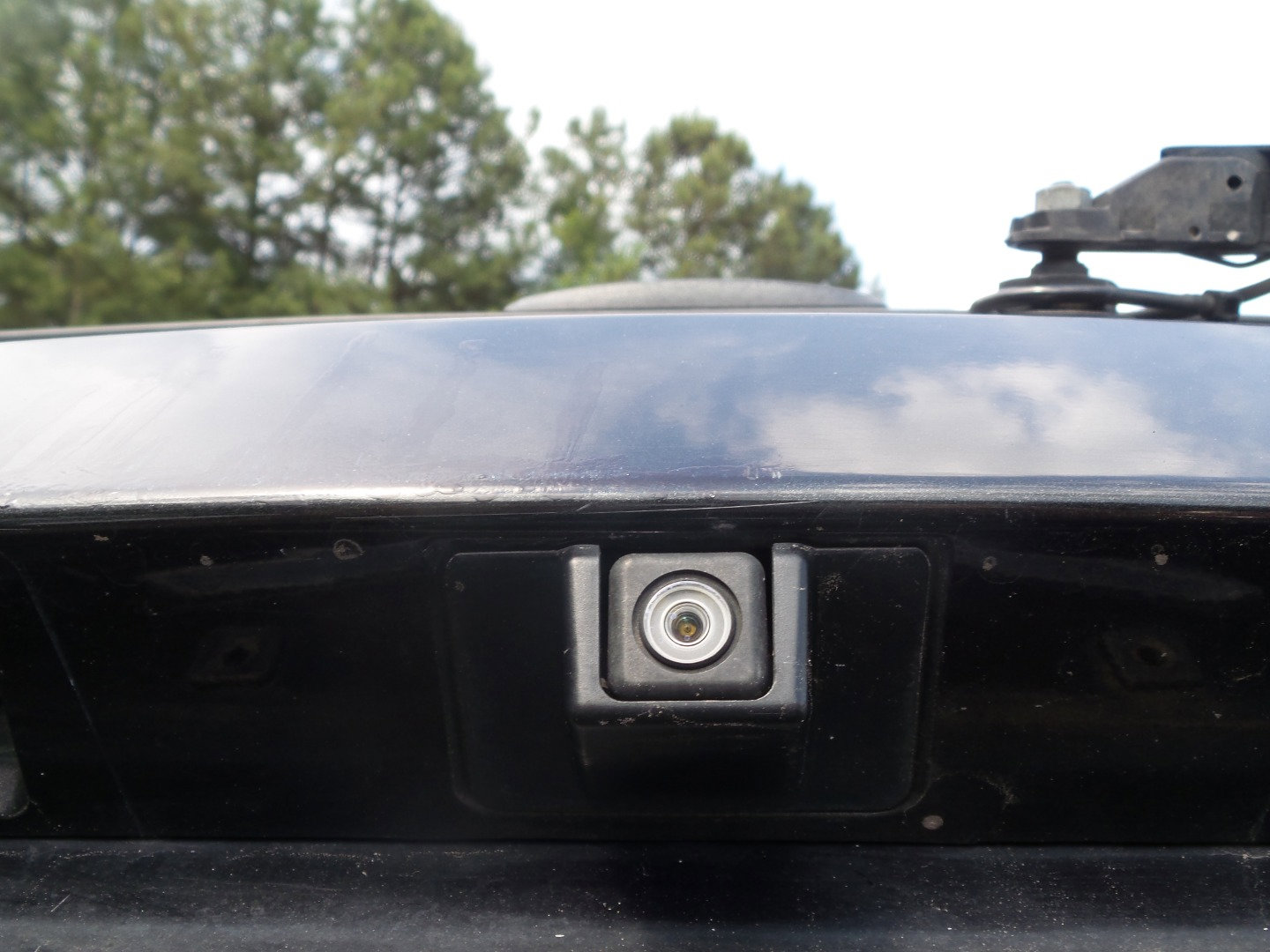 Used 2012 GMC Yukon SLT w/ SLT-2 Equipment Package image 18