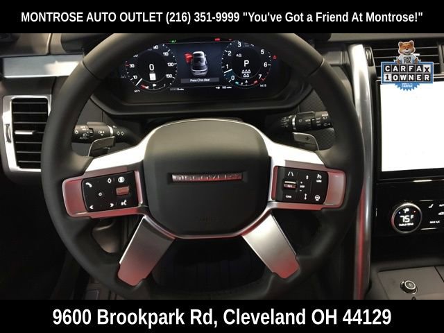 Used 2024 Land Rover Discovery Dynamic SE image 16