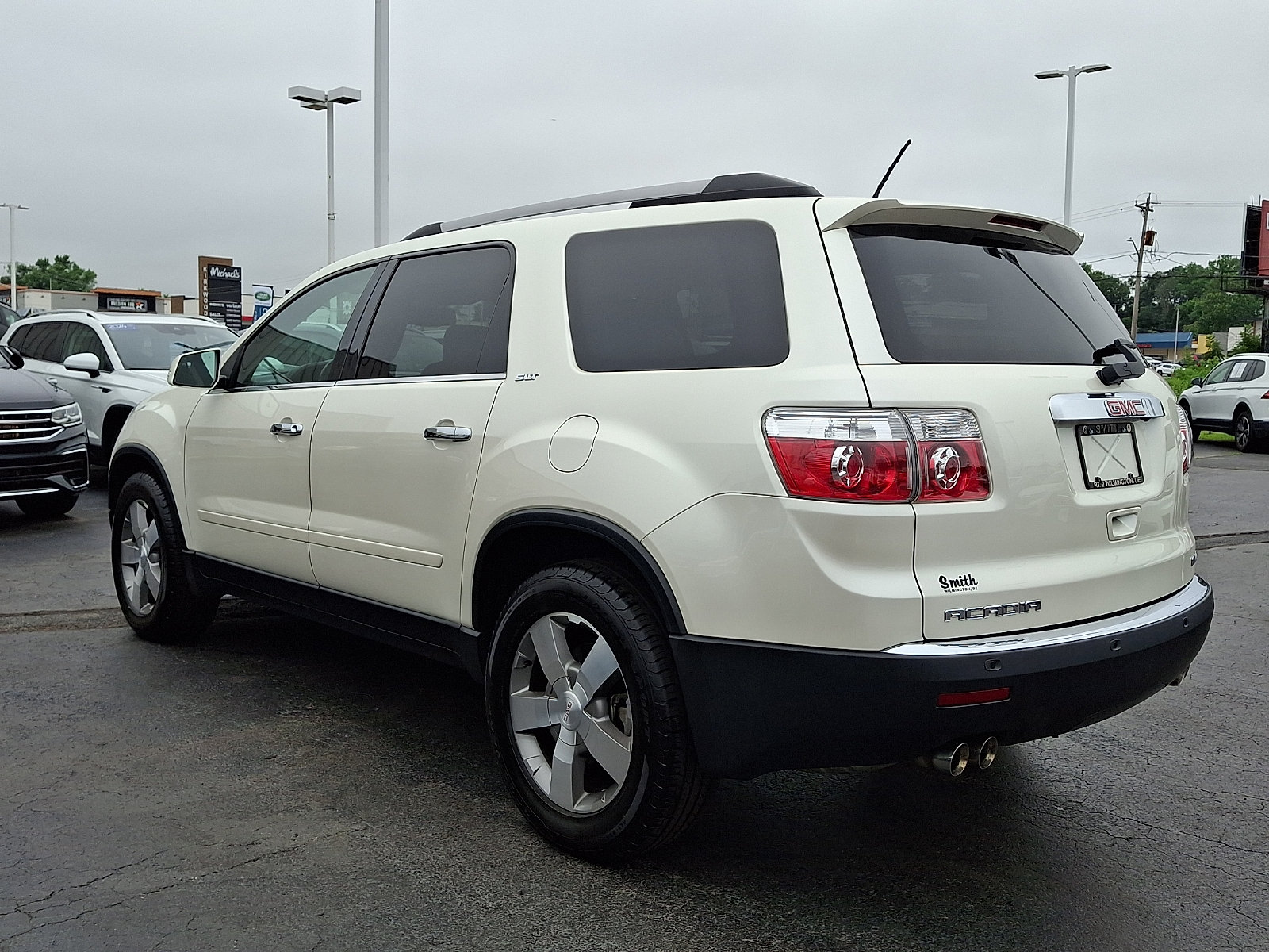 Used 2012 GMC Acadia SLT AWD/4WD image 4
