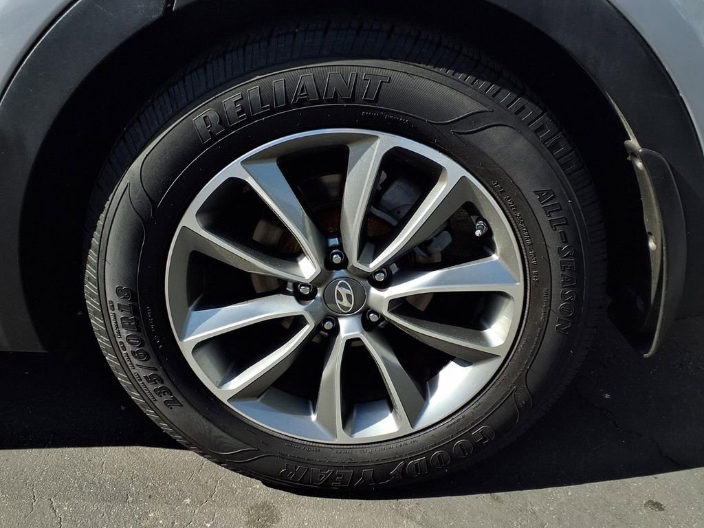 Used 2019 Hyundai Santa Fe XL SE w/ SE Premium Package 02 image 4