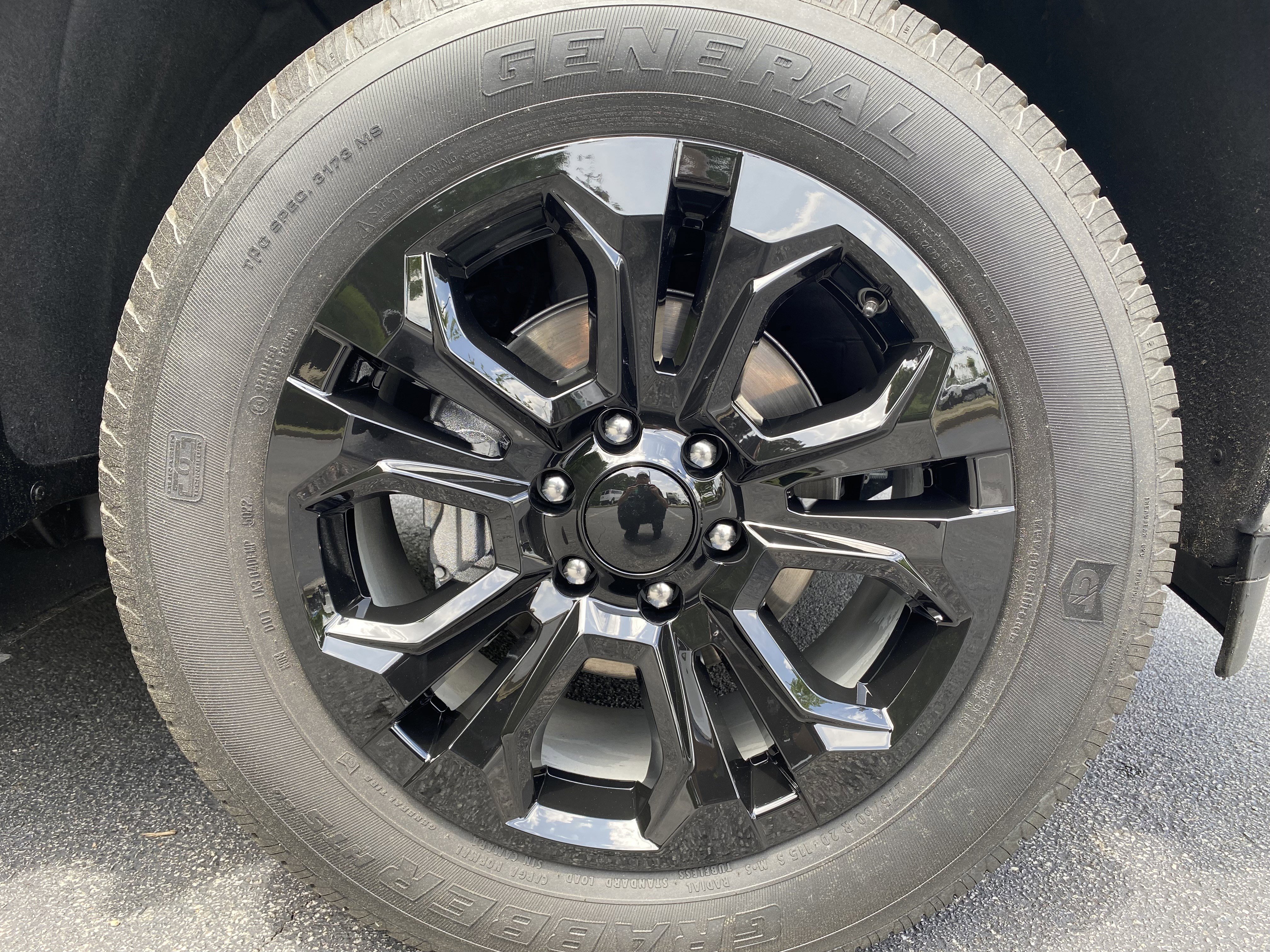 Used 2023 Chevrolet Silverado 1500 LTZ AWD/4WD image 45