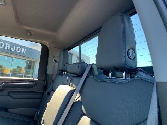 New 2026 GMC Sierra 3500 SLT w/ SLT Convenience Package AWD/4WD image 10