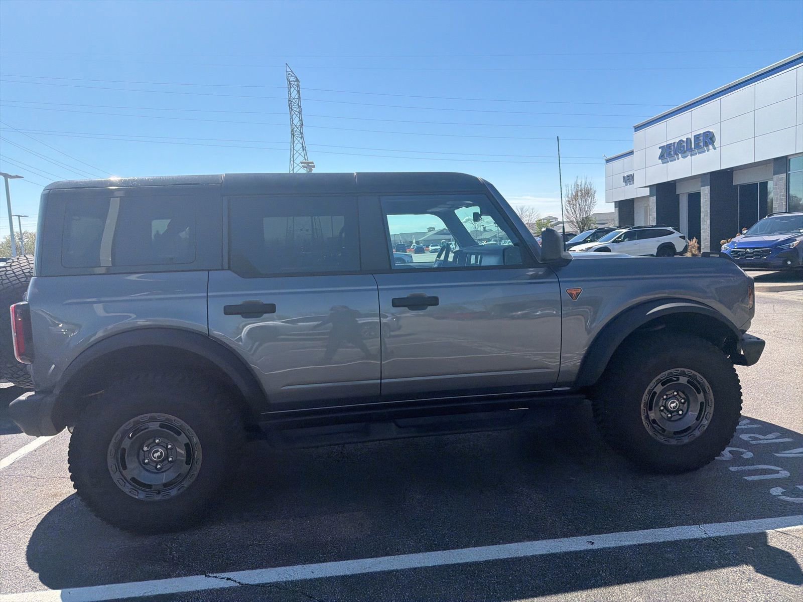 Used 2024 Ford Bronco Badlands image 14