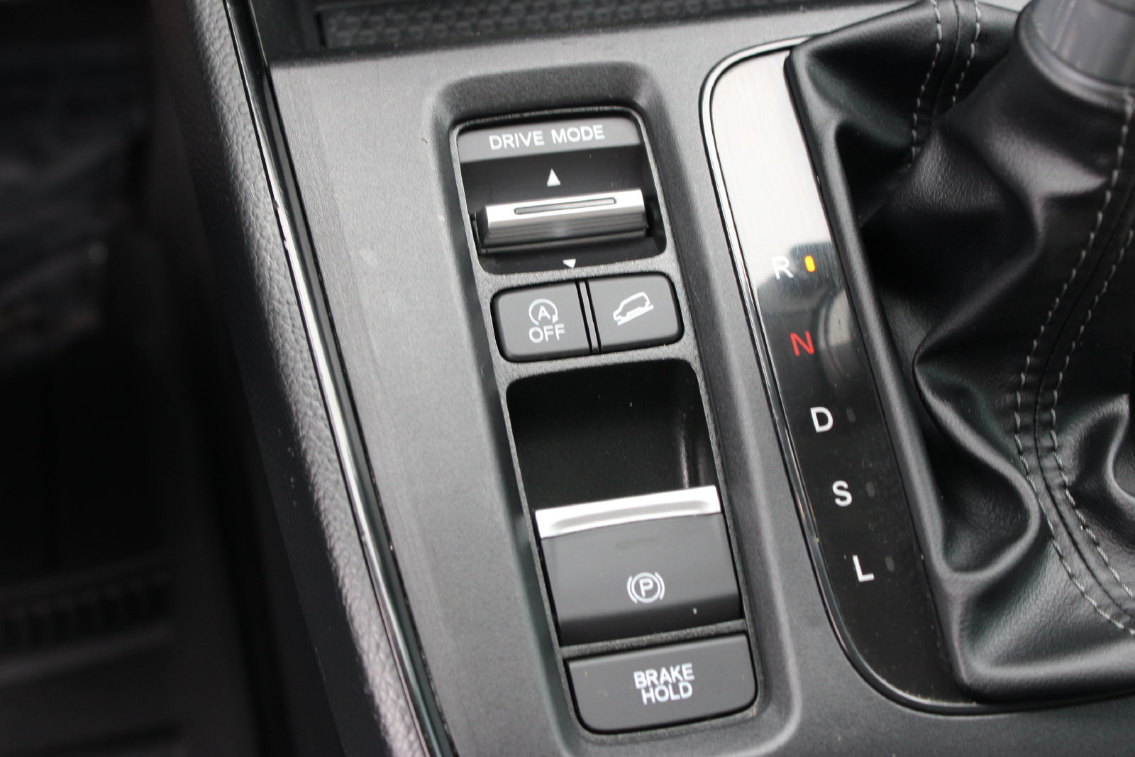 Used 2025 Honda CR-V EX-L image 18