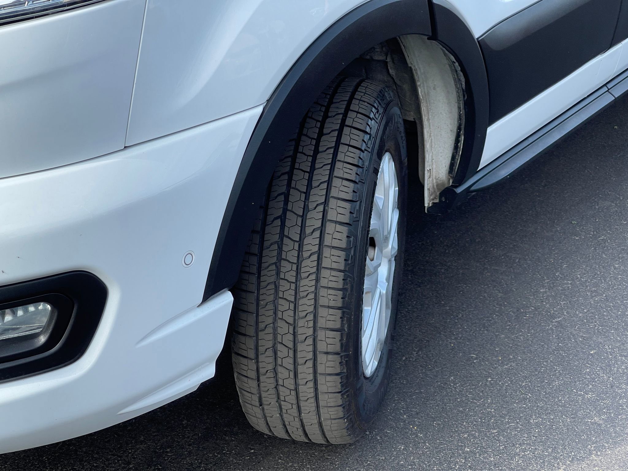 Used 2022 Ford Transit 350 XLT image 33