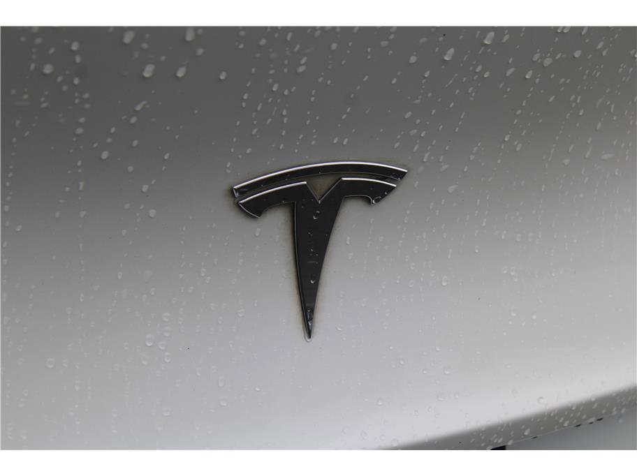 Used 2020 Tesla Model Y Long Range image 33