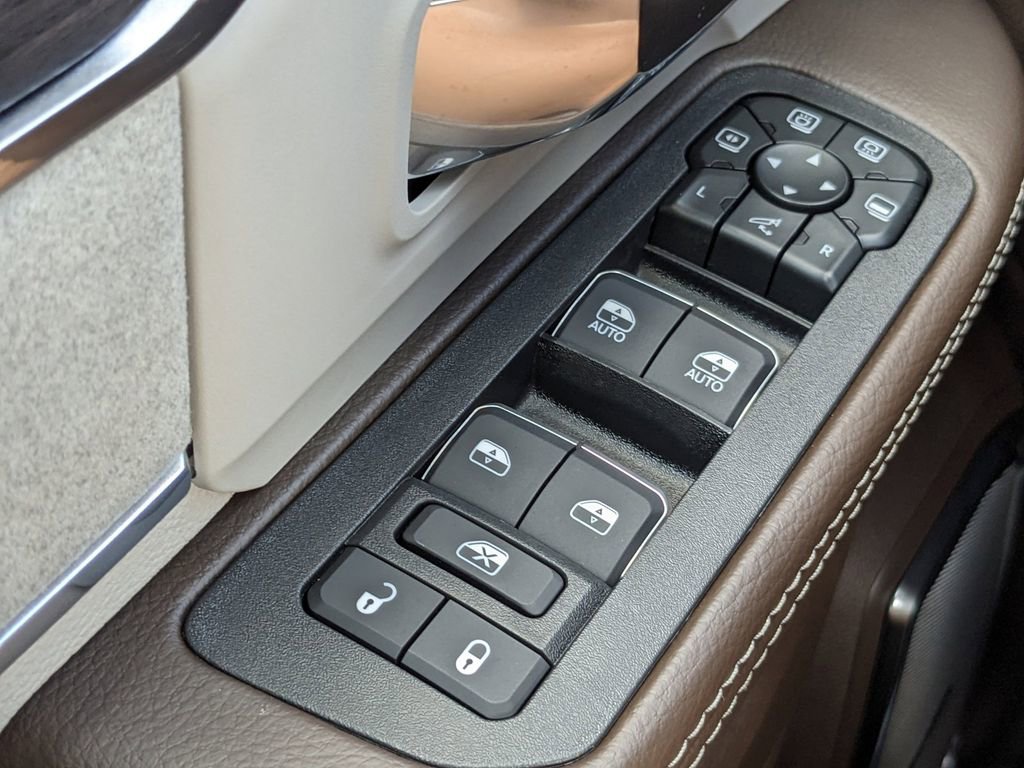 New 2025 RAM 2500 Laramie image 25