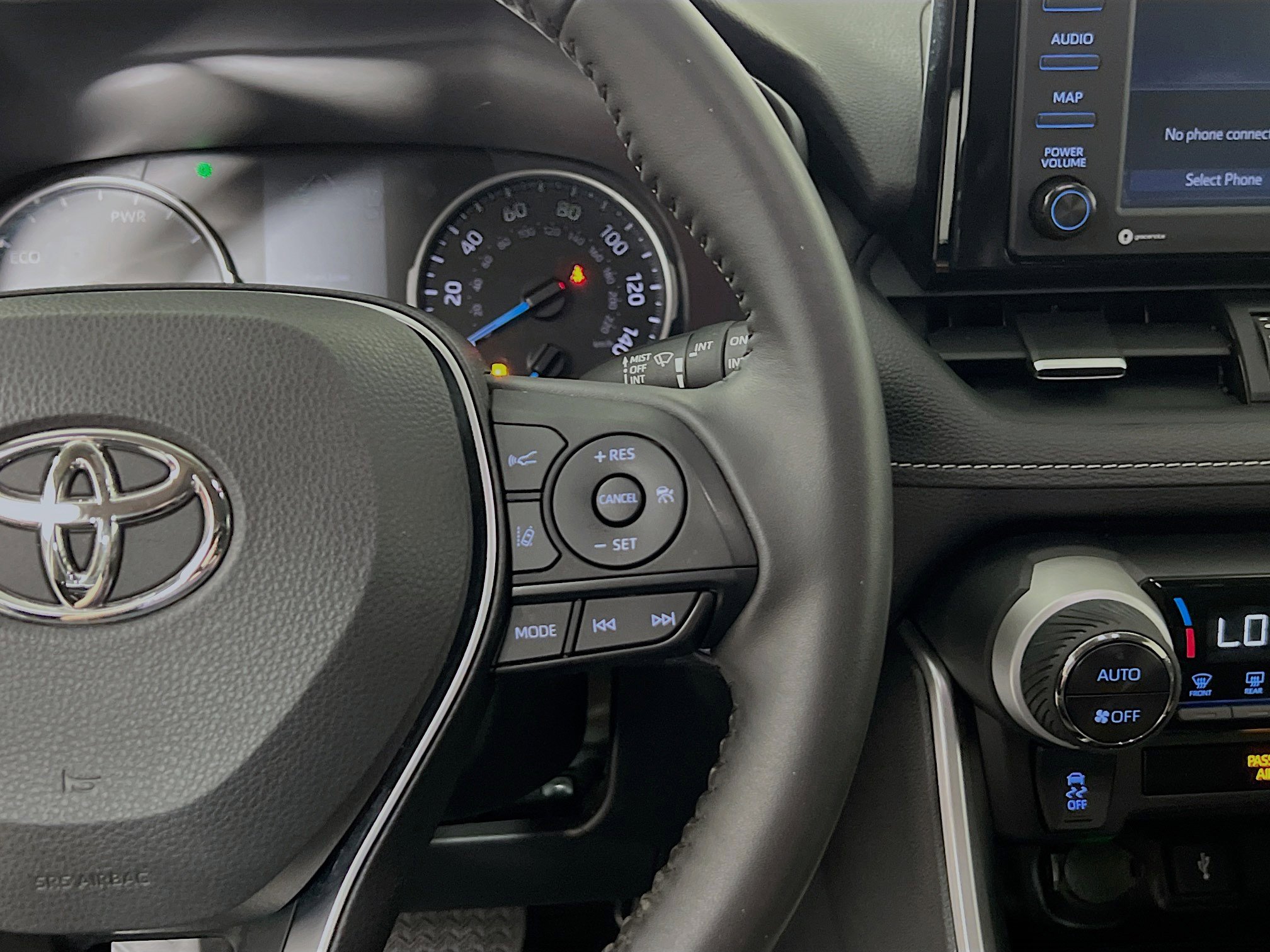 Used 2022 Toyota RAV4 XLE Premium image 20