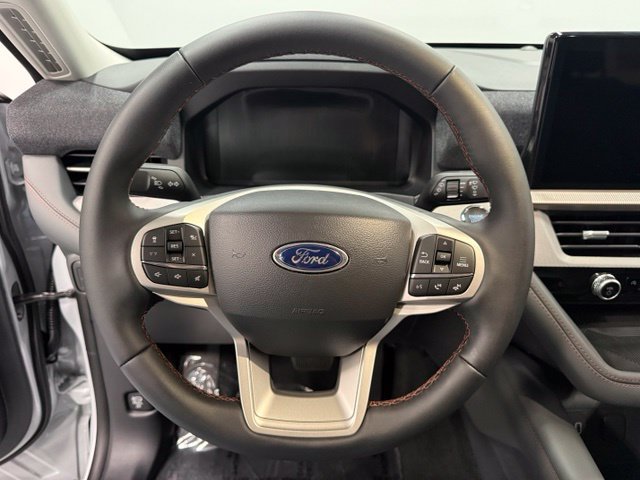 New 2026 Ford Explorer Active RWD image 13