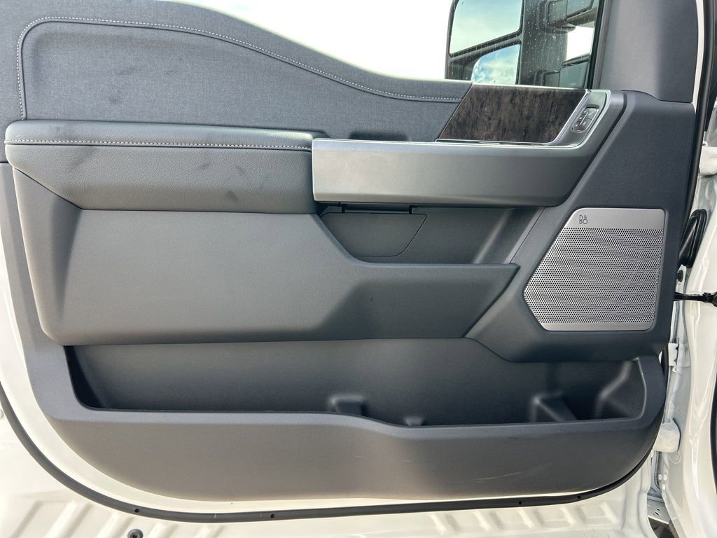 New 2026 Ford F250 Lariat w/ Black Appearance Package image 11