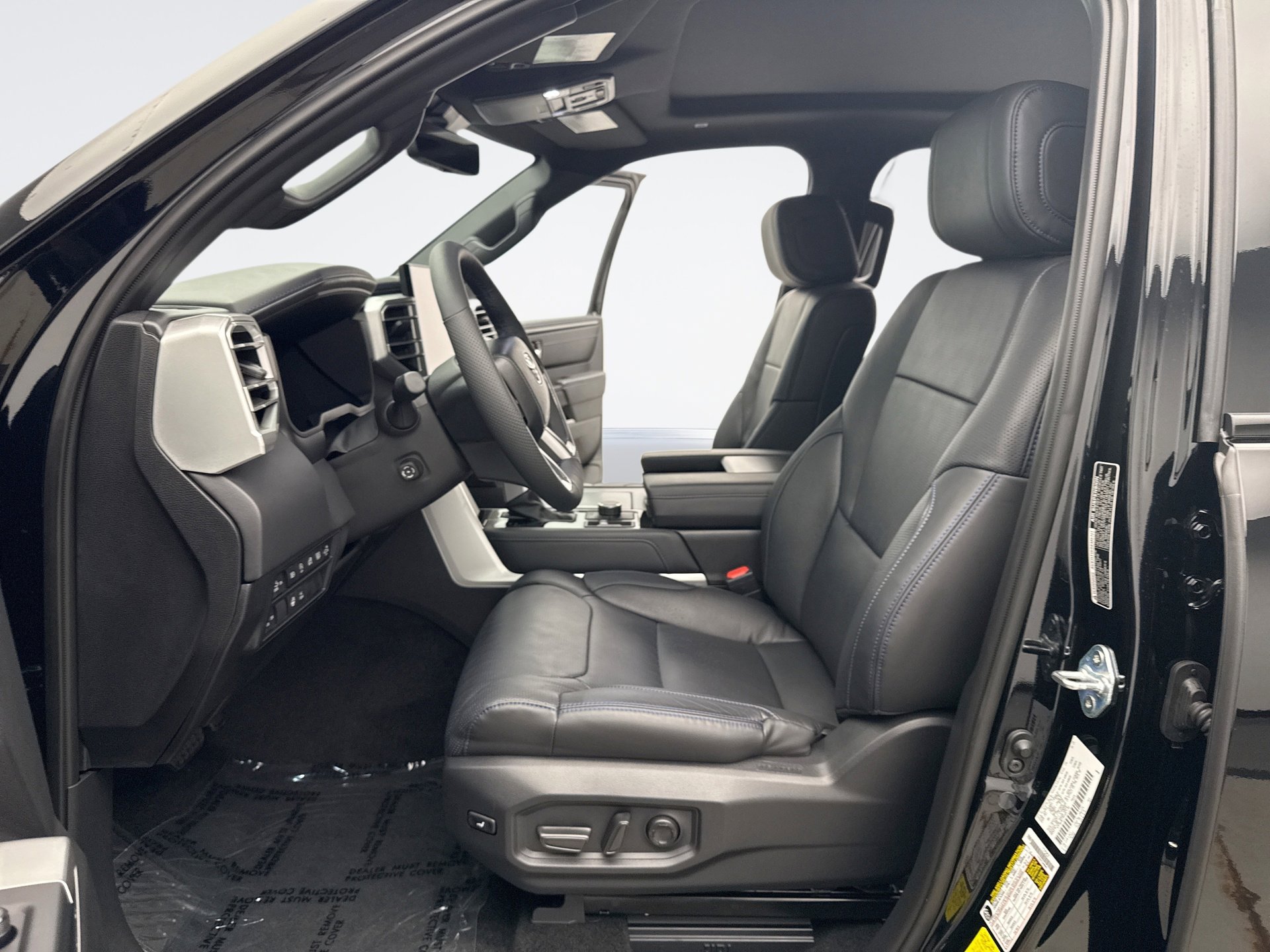 Used 2025 Toyota Tundra Platinum AWD/4WD image 11