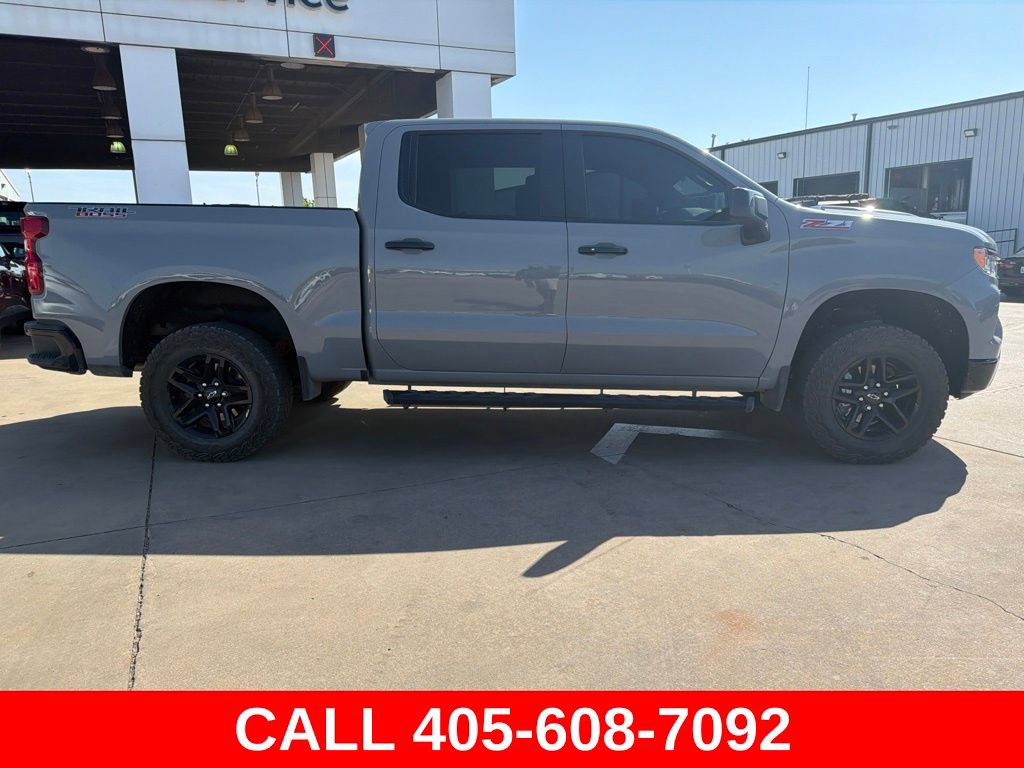 Used 2024 Chevrolet Silverado 1500 LT Trail Boss w/ Convenience Package II AWD/4WD image 2
