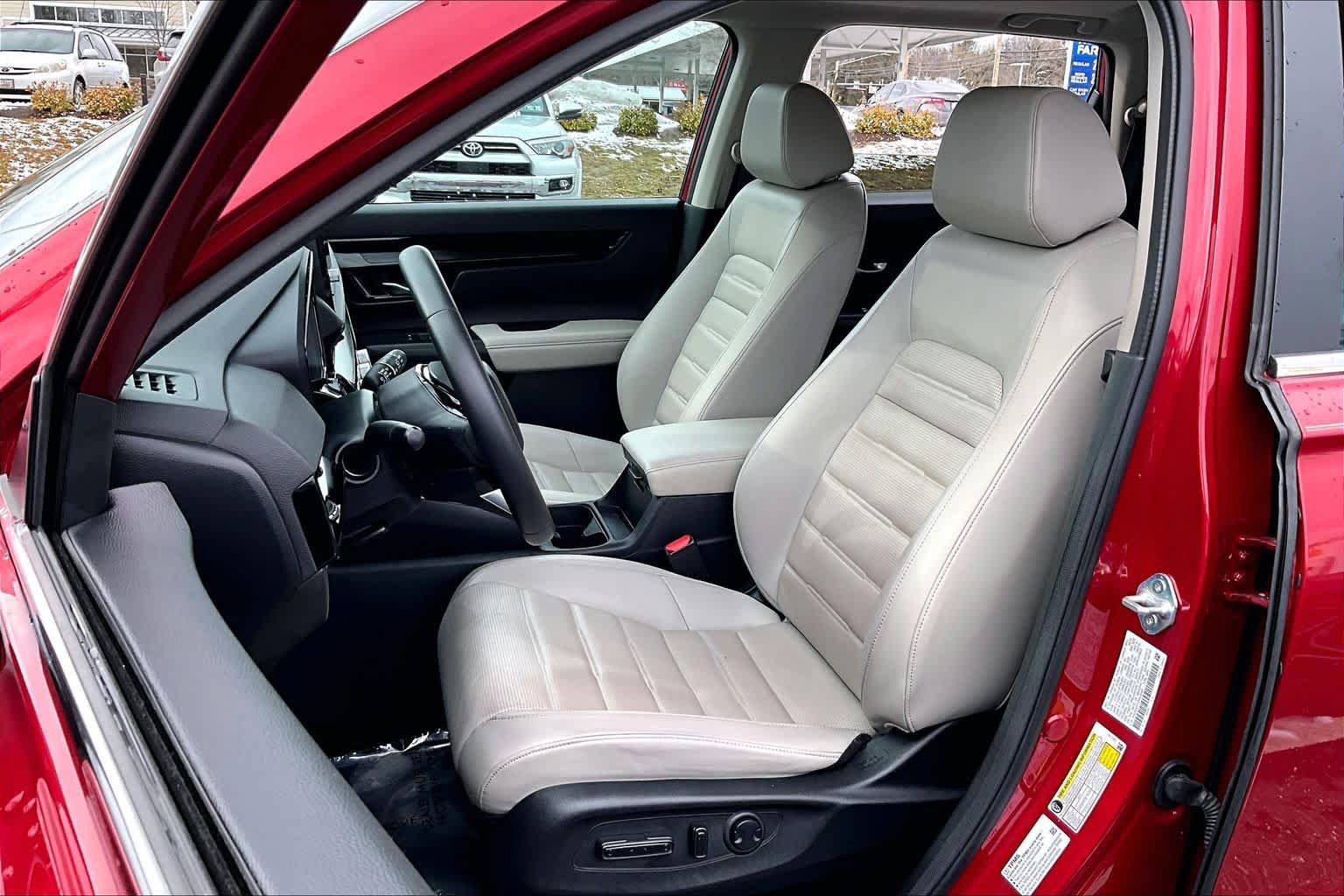 Used 2024 Honda CR-V EX-L image 8