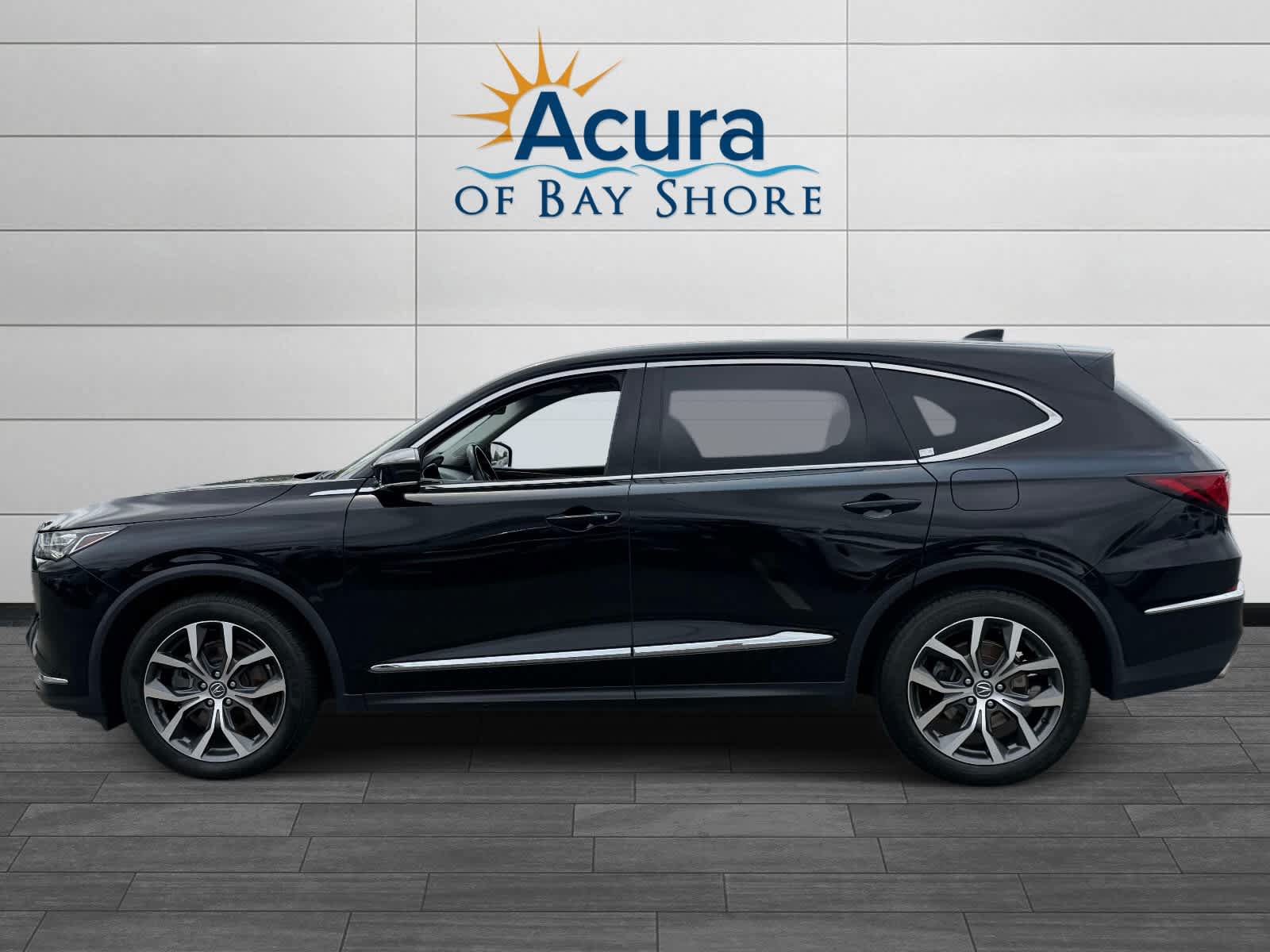Used 2022 Acura MDX SH-AWD w/ Technology Package image 4