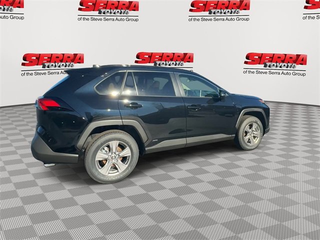 Used 2025 Toyota RAV4 XLE w/ Convenience Package image 9