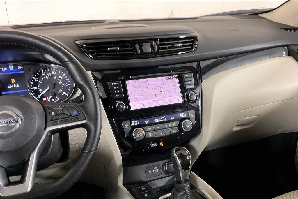 Used 2022 Nissan Rogue Sport SL w/ Premium Package FWD image 5