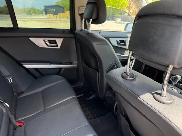 Used 2011 Mercedes-Benz GLK 350 2WD image 17