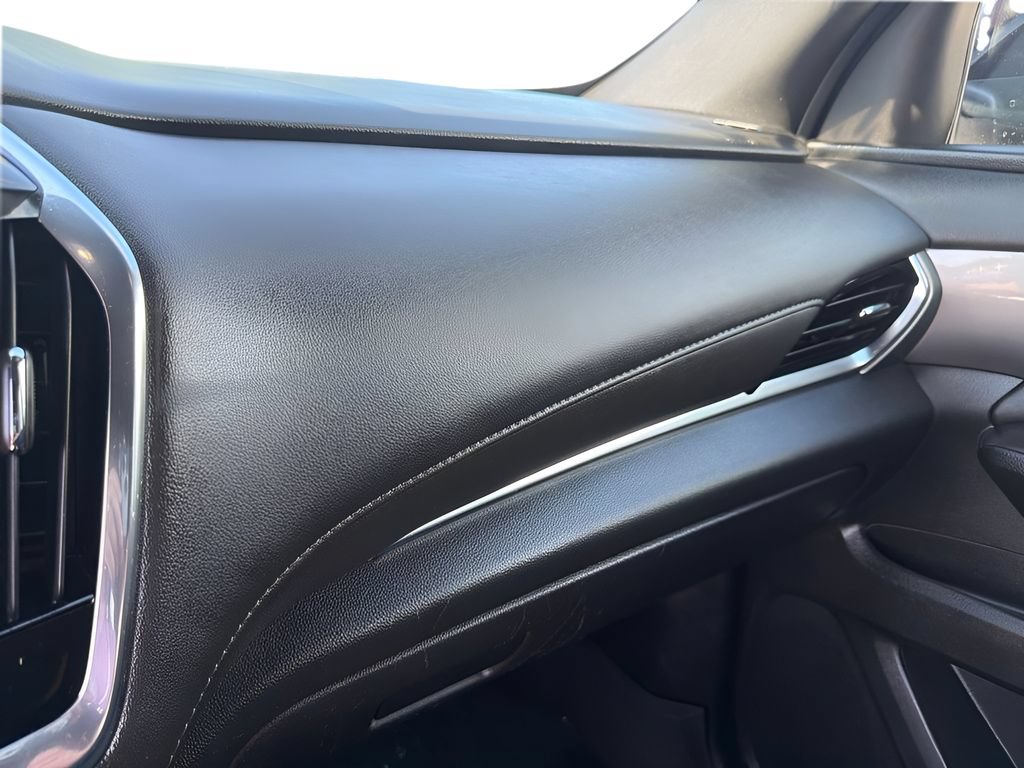 Used 2023 Chevrolet Traverse LT FWD image 24