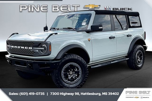 Used 2022 Ford Bronco Badlands image 10