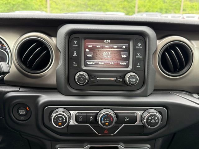 Used 2018 Jeep Wrangler Unlimited Sport AWD/4WD image 19