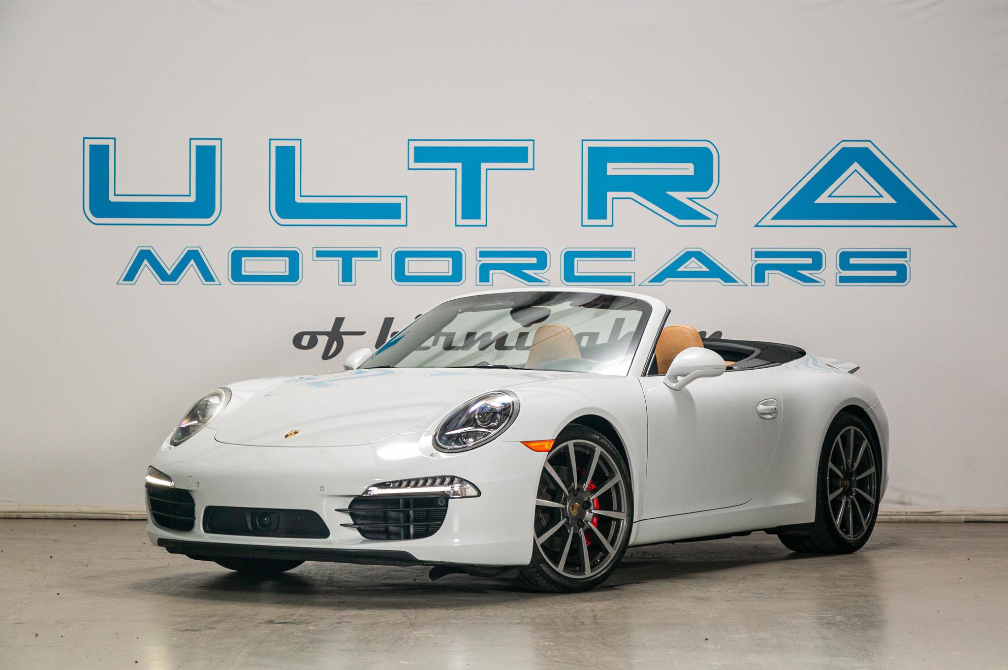 Used 2015 Porsche 911 Carrera S image 9