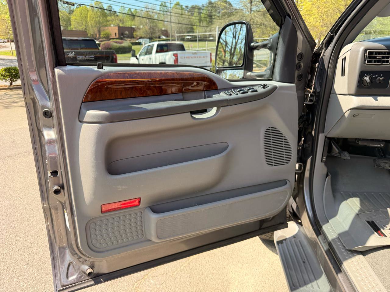 Used 2004 Ford F250 Lariat image 13