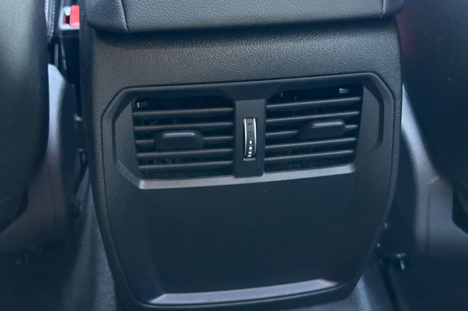 Used 2025 BMW 230i Coupe image 16