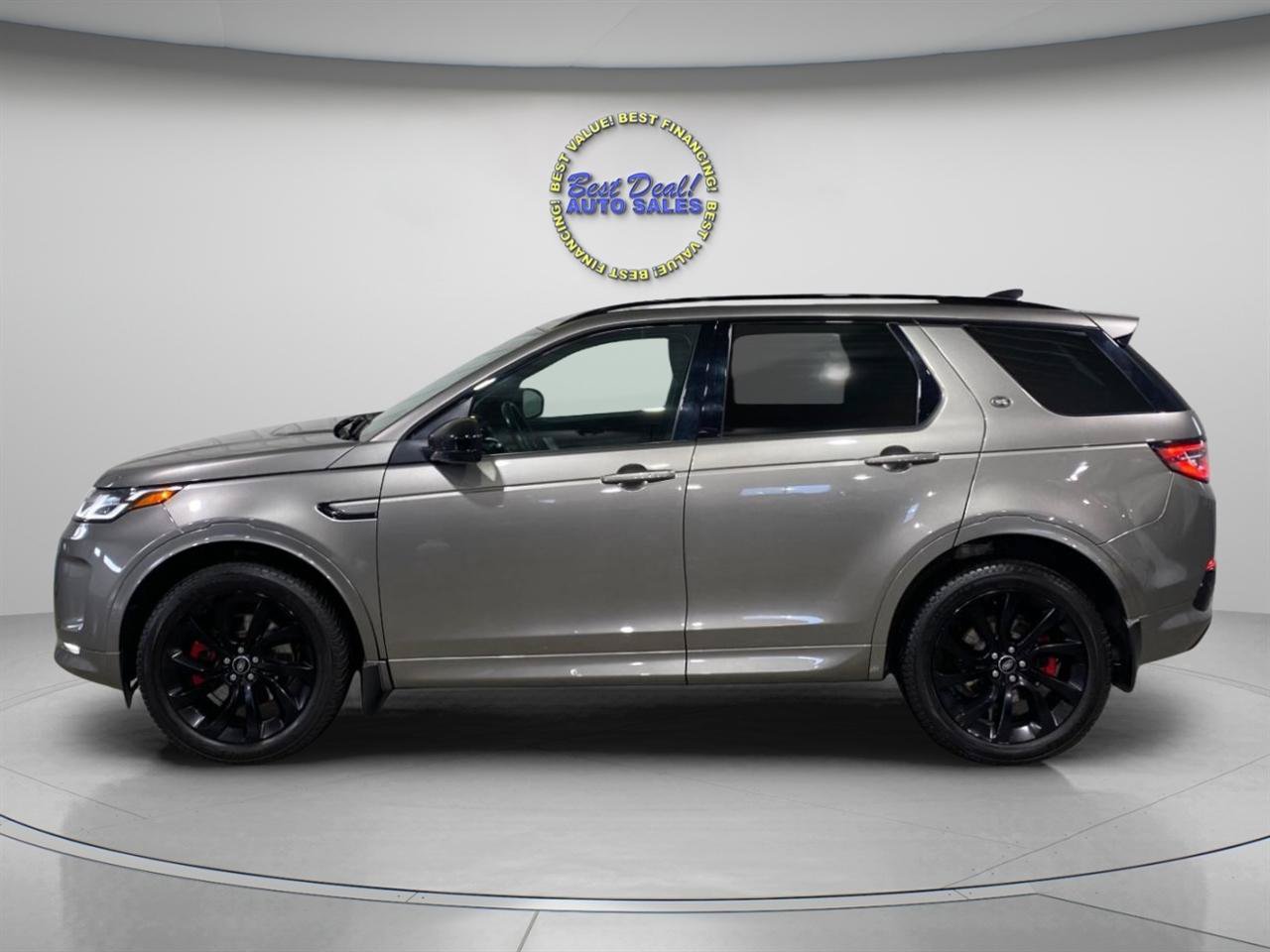 Used 2023 Land Rover Discovery Sport SE R-Dynamic AWD/4WD image 2
