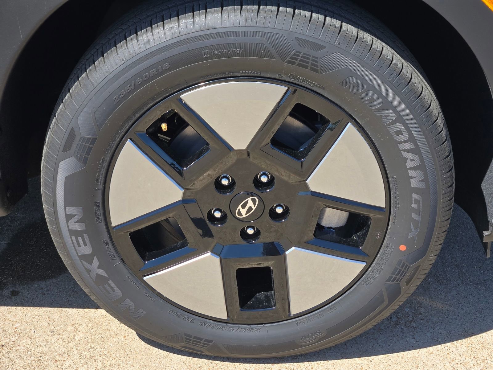 New 2026 Hyundai Santa Fe SEL FWD image 7