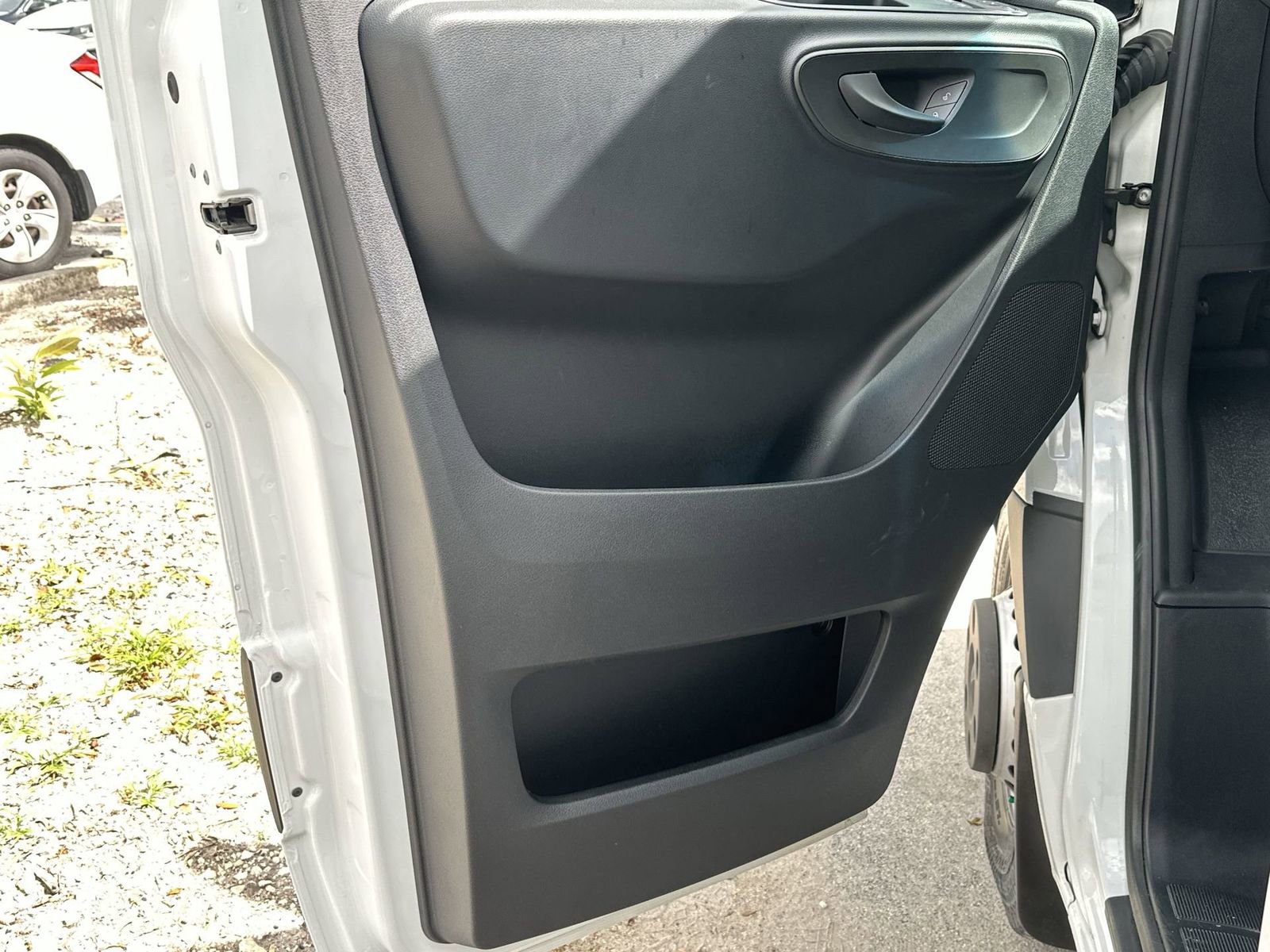 Used 2023 Mercedes-Benz Sprinter 3500 image 34