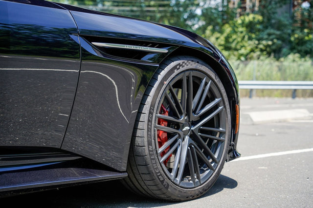 Used 2024 Aston Martin DB12 Coupe RWD image 61