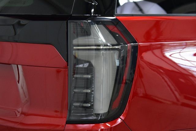 New 2026 Chevrolet Suburban Premier image 19